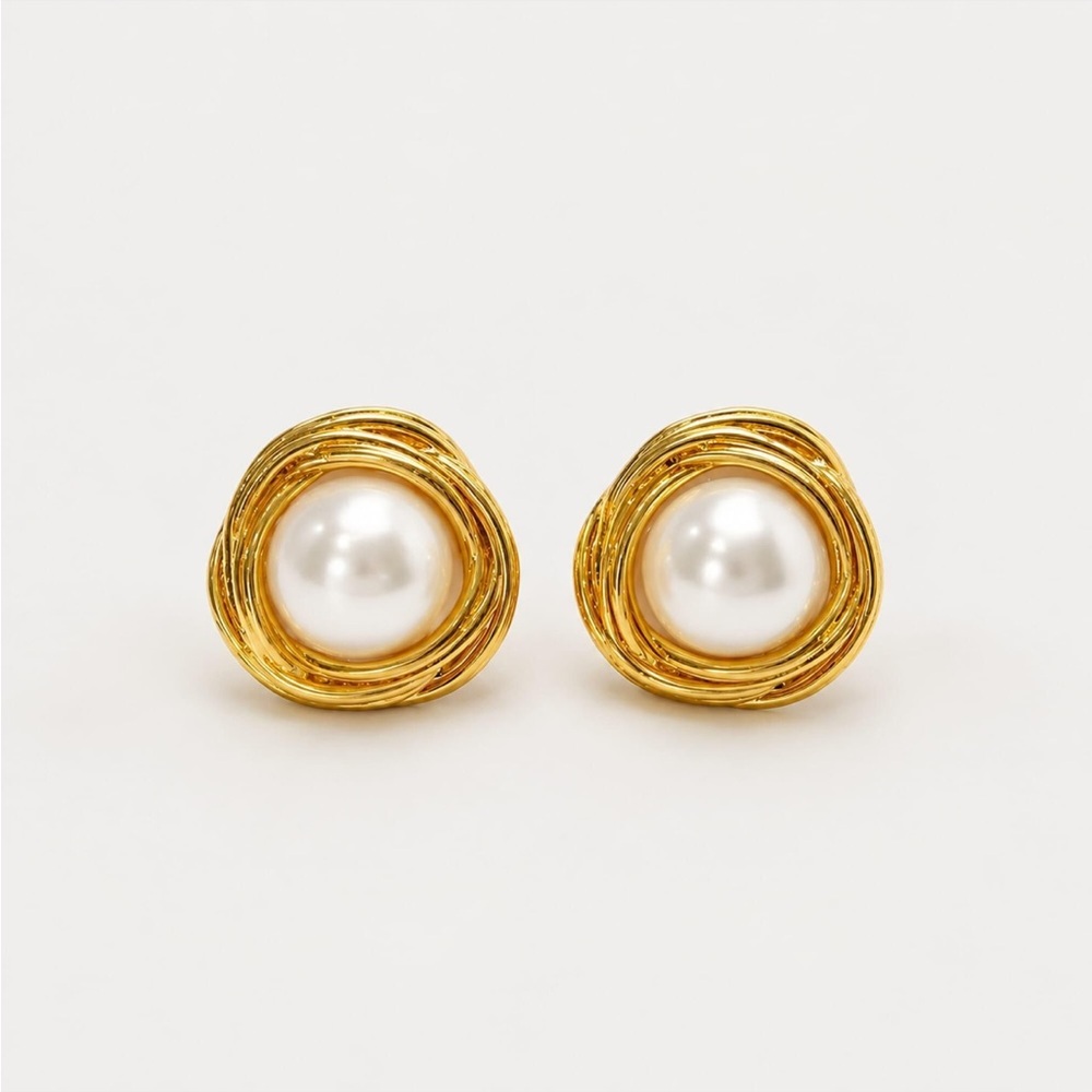 Gold Pearl Nest Stud Earrings - Classic Women's Jewelry